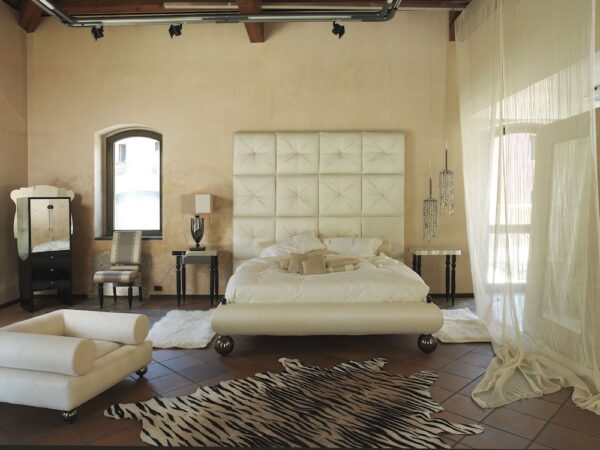 BED CAPITONNE