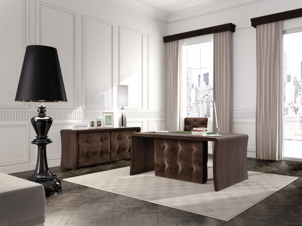 WALL STREET DESK SQUARE